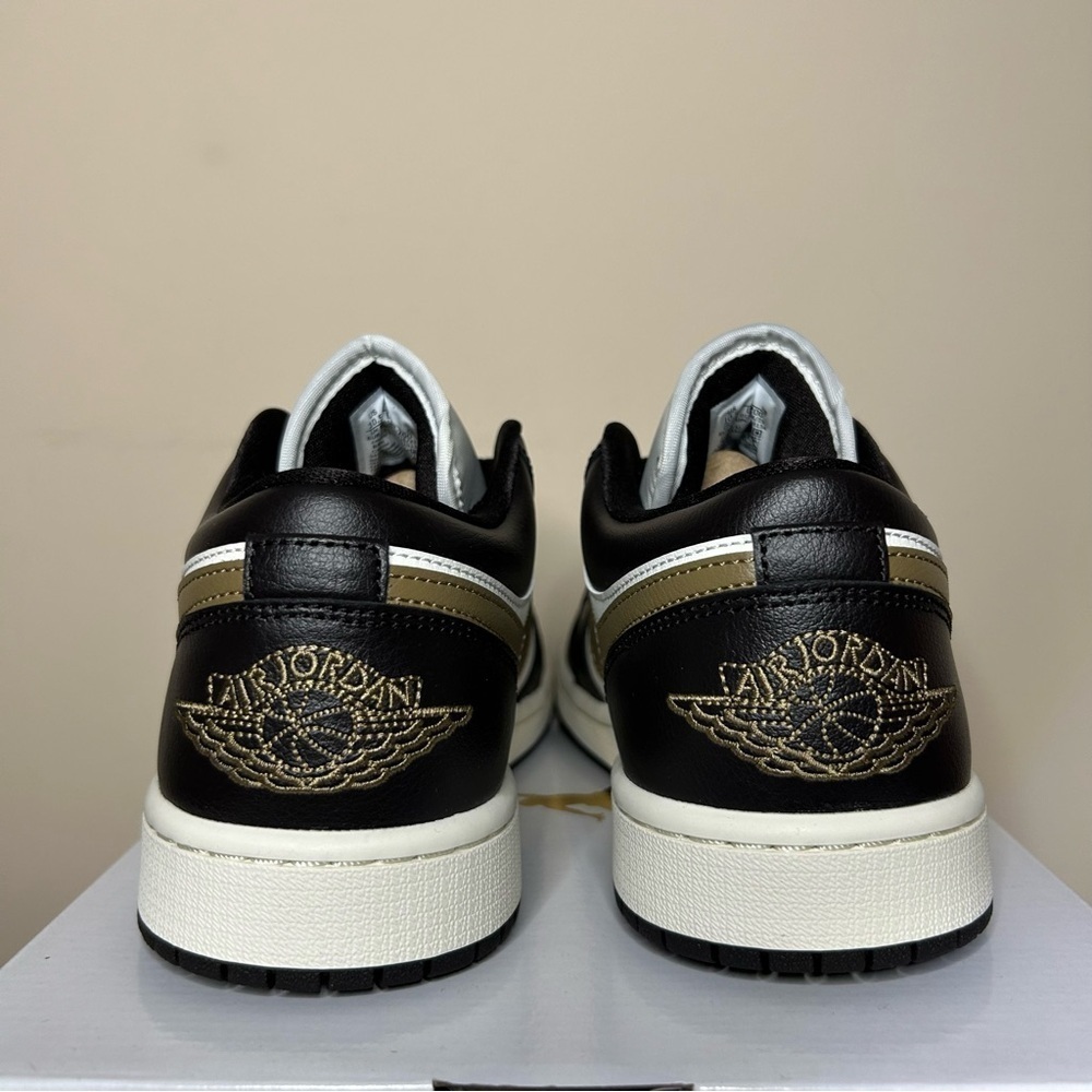 Nike Air Jordan 1 Low Shadow Brown (Size 9M / 10.5W) - Picture 6 of 16